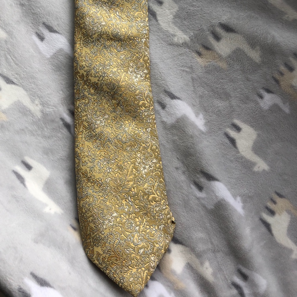PINK Tie